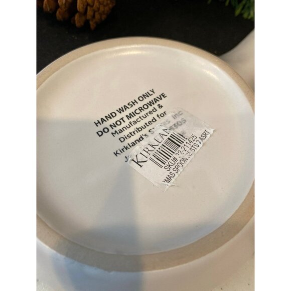 New Kirklands “Joy to the World” Kitchen Ceramic Spoon Rest - Picture 5 of 7